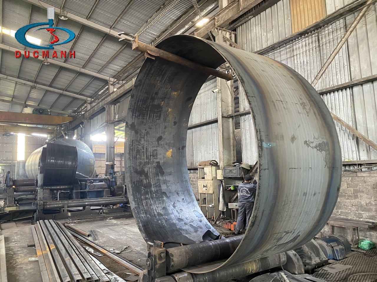 Lốc Ống Thép | Dịch Vụ Gia Công Chất Lượng Cao, Giá Cạnh Tranh