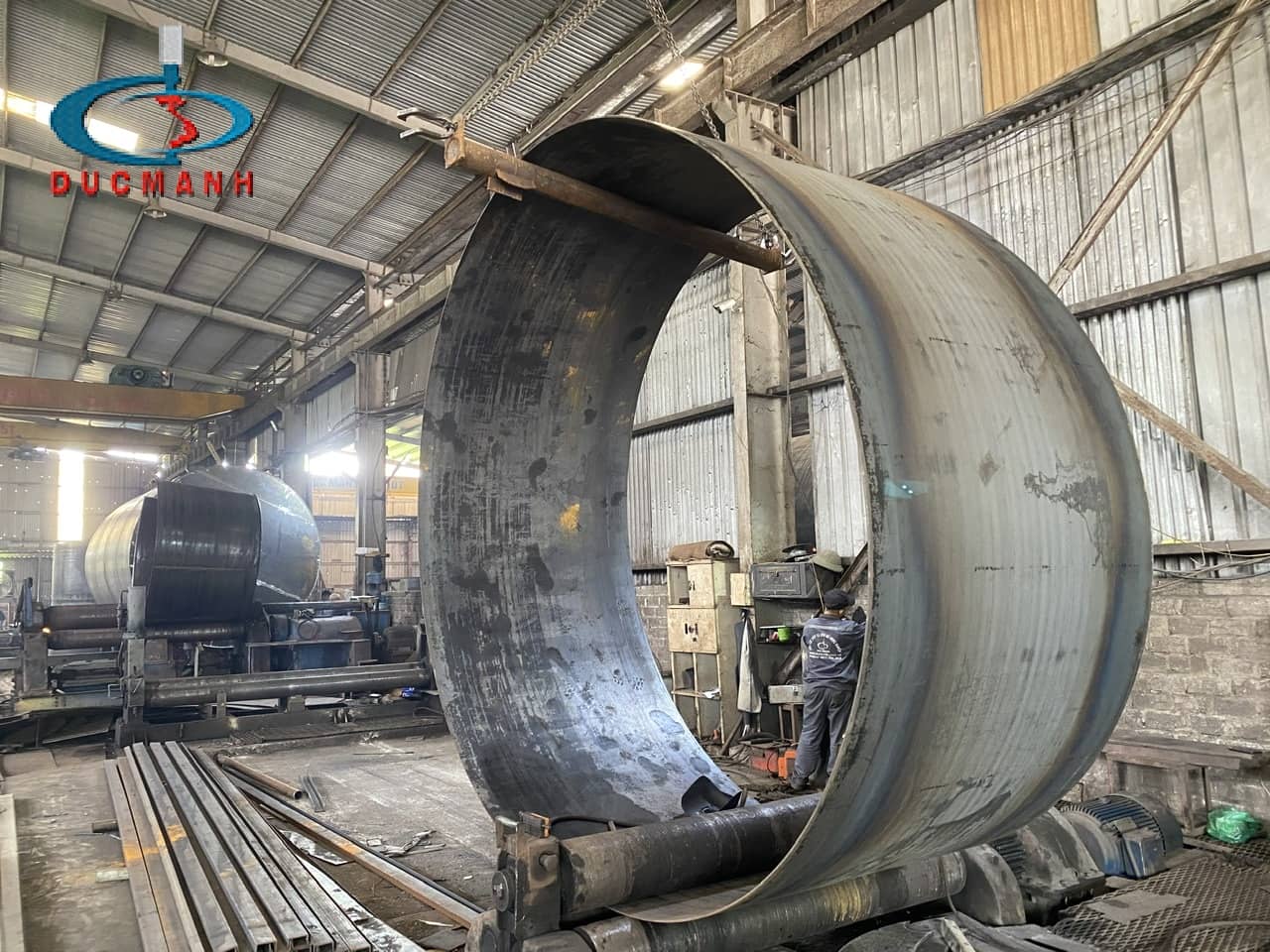 Lốc Ống Thép Theo Yêu Cầu | Đa Dạng Kích Thước Và Độ Dày